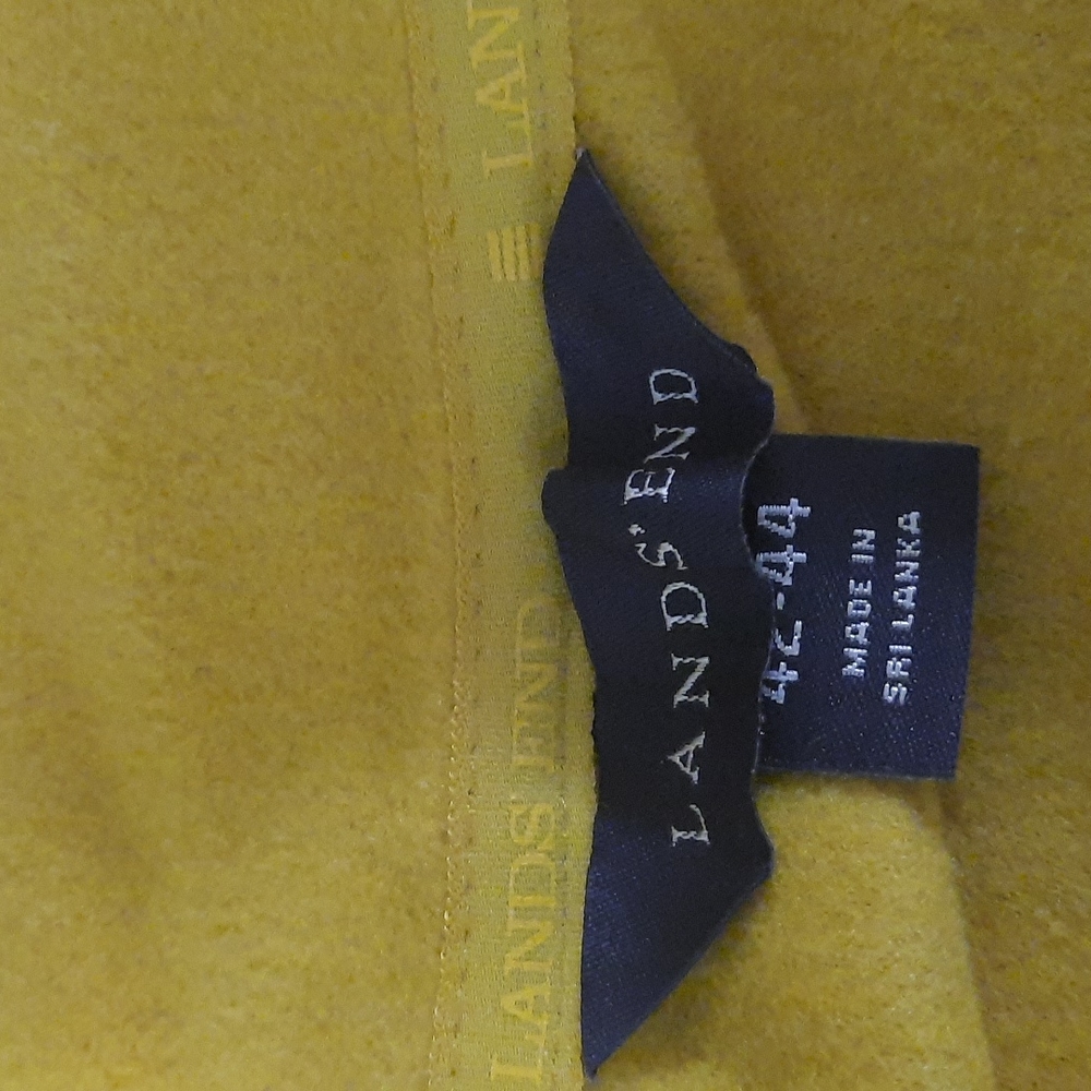 New Lands End men's fleece vest - Picture 5 of 5